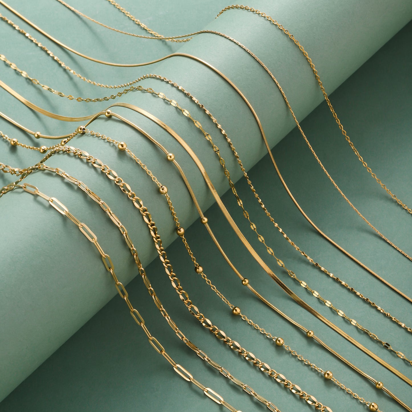 12pcs Exquisite 18K Gold-plated 925 Sterling Silver Minimalist-style Collarbone Chain for Women