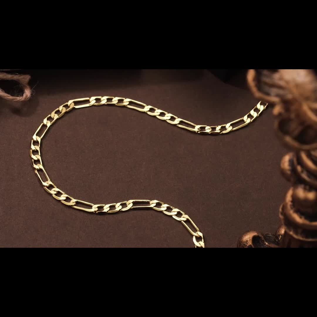 925 Sterling Silvery 6mm Figaro Necklace, Plated with 24K gold plated, Suitable for Daily Wear And Gifting. Christmas-themed, All-season Jewelry, Unisex, Comes with A Gift Box, A Perfect Gift for Your Boyfriend Or Girlfriend,