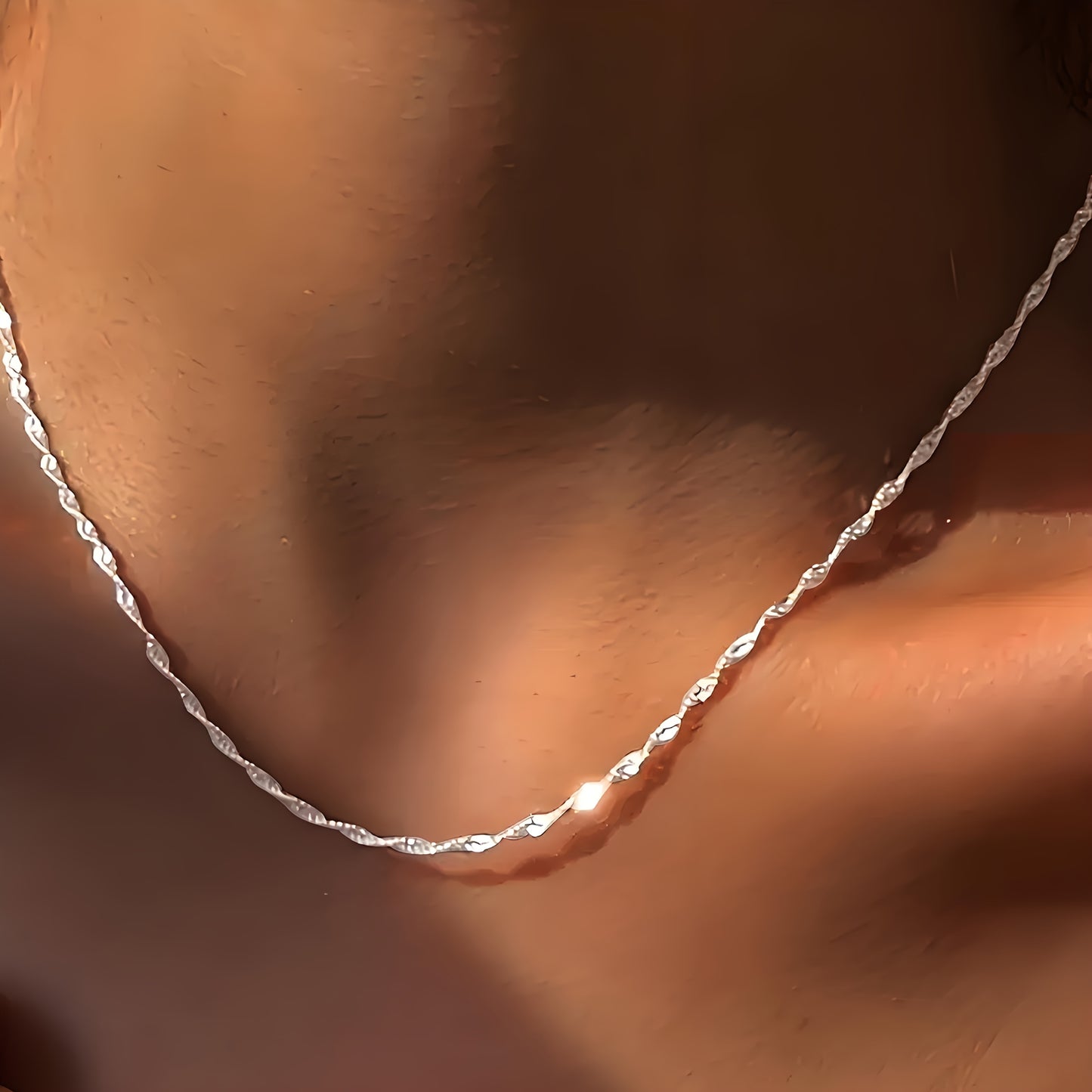 A 15g 925 sterling Silvery anti-allergy simple chain Women's necklace, shining delicate and elegant collarbone chain, party gift preferred, ideal gift for Mother's Day
