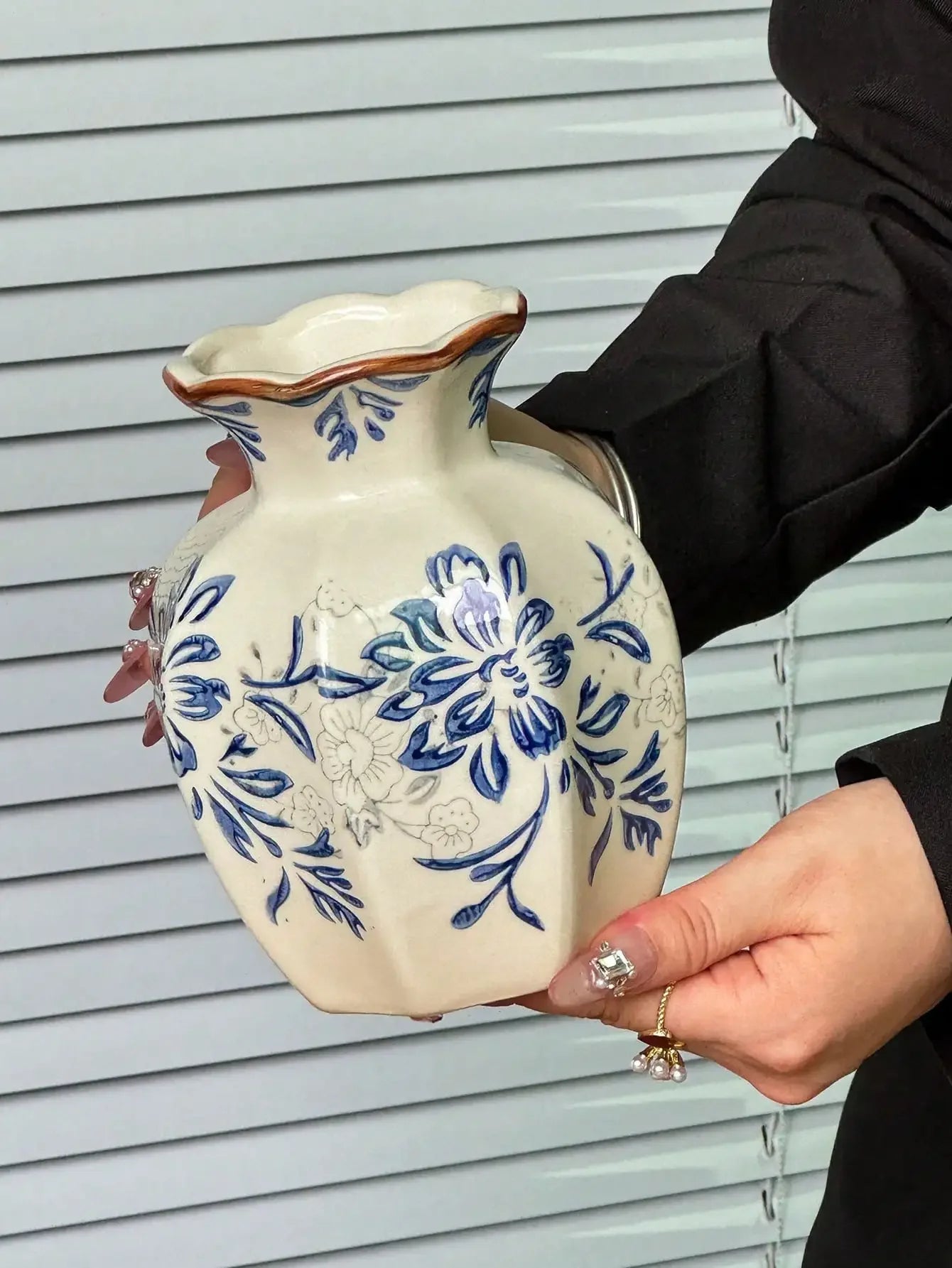 Porcelain Vase Chinese Retro Floral Decor For Living Room Multicolor Glaze Elegant Vintage Accent-A