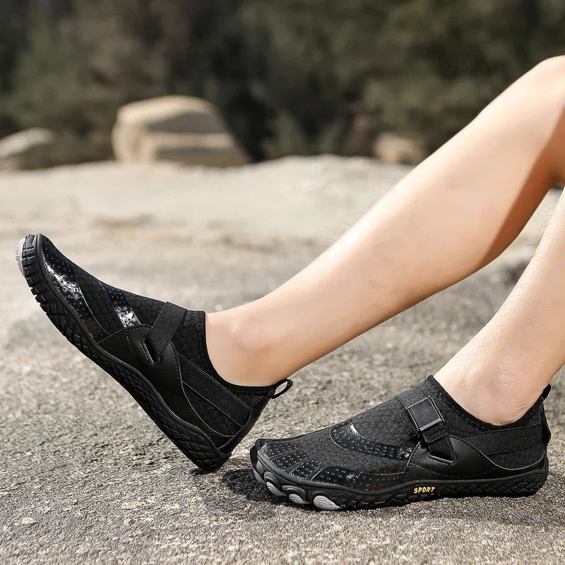 MAIJION Aqua Water Shoes Barefoot Beach Shoes For Men And Women Quick Dry Lightweight Non Slip Rubber Outsole-A