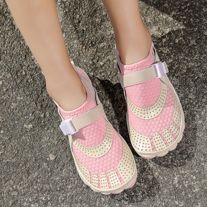 MAIJION Aqua Water Shoes Barefoot Beach Shoes For Men And Women Quick Dry Lightweight Non Slip Rubber Outsole-A